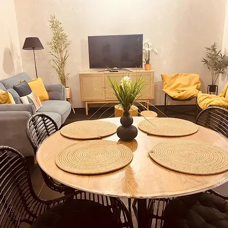 Astoria Loft Elite Free Parking,wifi,ac,elevator